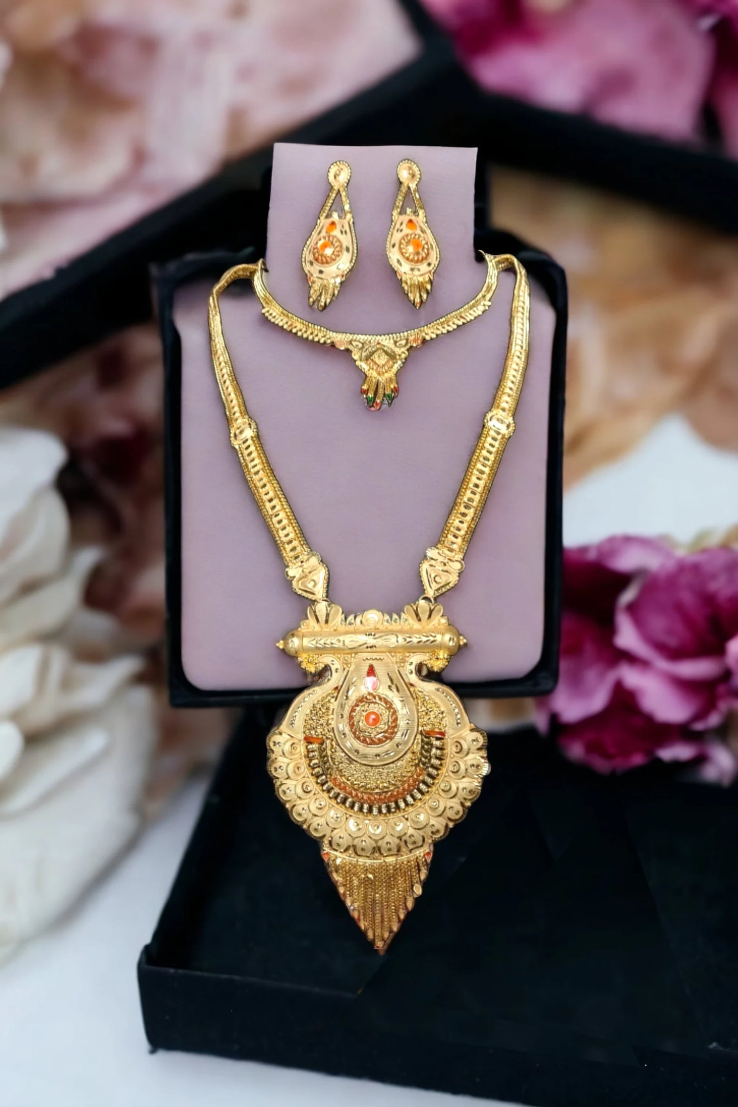 Elegant Gold- Plated Necklace with Matching Earrings Jewellery set