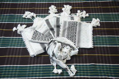 Palestine Keffiyeh Kufiya Scarf (48*48)- Free Palestine Traditional Shemagh with Tassels Arafat Hatta Arab Style Headscarf for Men and Women